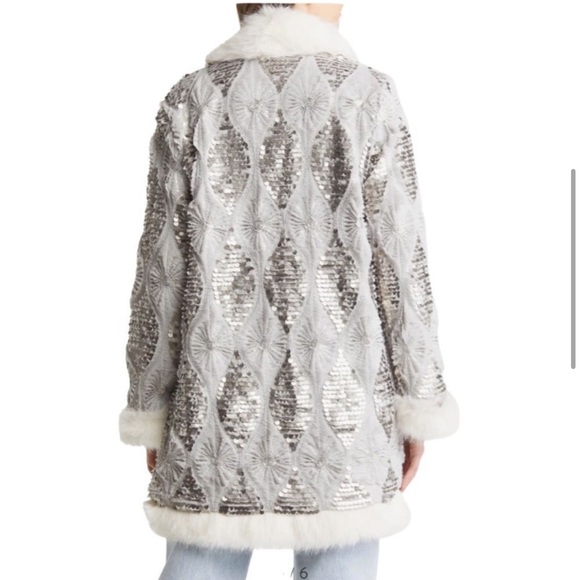 NWT Band of The Free Boho Faux Fur Trim Jacket with Sequins, Wht/Silver. Small. - Picture 4 of 4